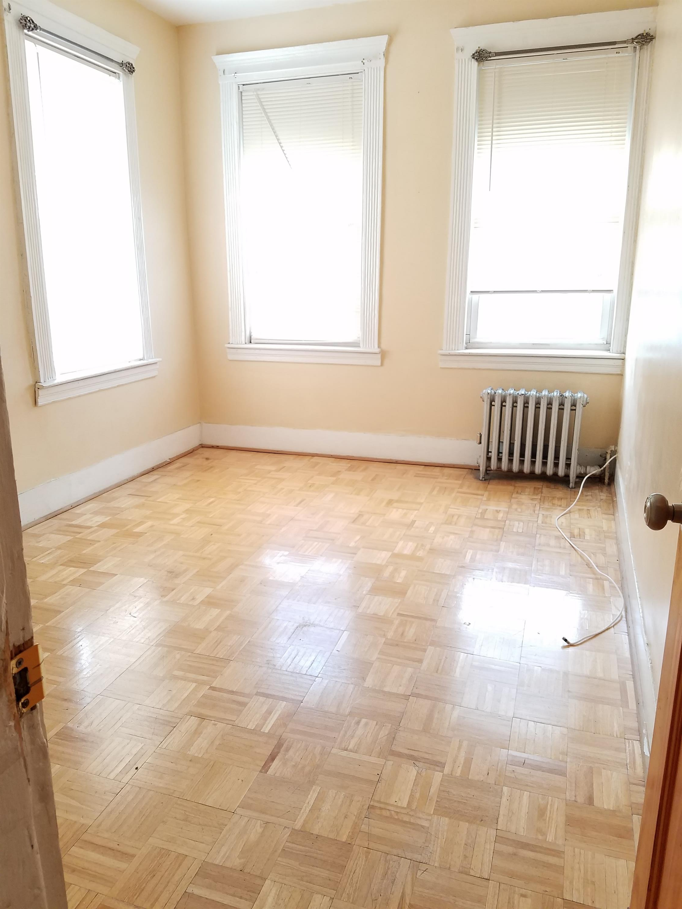 11 Langdon Street Unit 3 Room 1