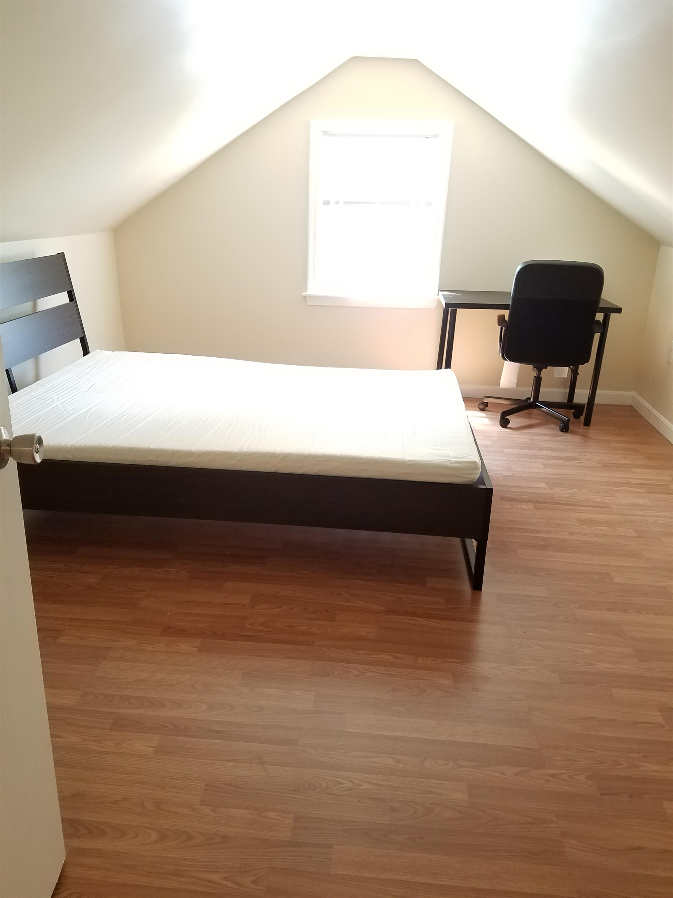 61 Gordon Street Unit 2 Room 7